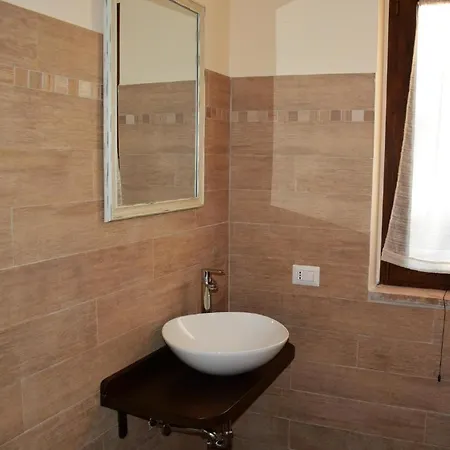 בית הארחה Room In Bb - Bb Il Leccio , Umbria אמליה