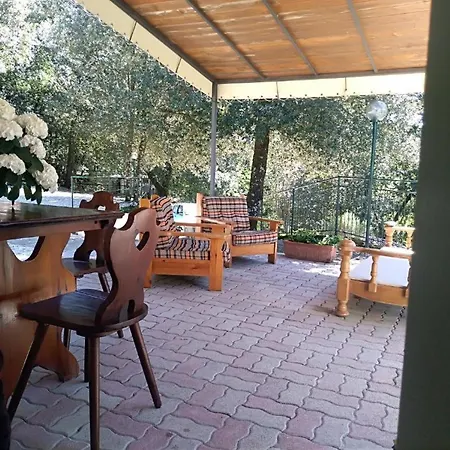 Room In Bb - Bb Il Leccio , Umbria בית הארחה