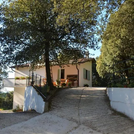 Room In Bb - Bb Il Leccio , Umbria בית הארחה